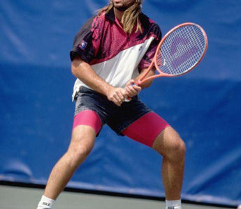 Tennis Fashion Styles – From All-White to Popping Colors