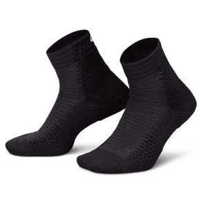 Unisex Dri-Fit Advantage Unicorn Cushioned Ankle Socks-Socks-Nike-110640-010_BLACKWHITE-L-Tennis Express