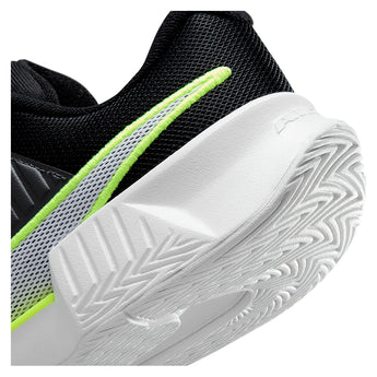 Women's GP Challenge Pro Tennis Shoes Black and White-Footwear-Nike-IB6560-001-7-Tennis Express
