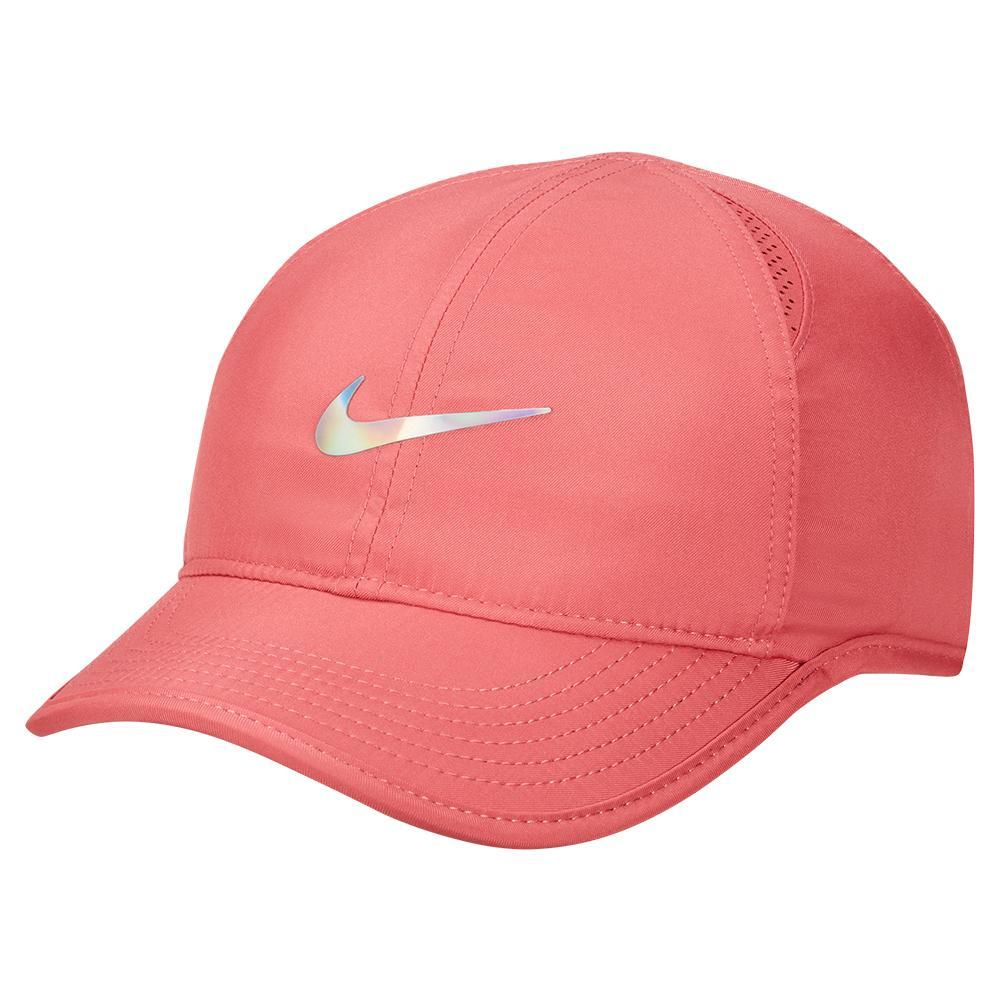 Nike Women`s Court AeroBill Featherlight Tennis Cap