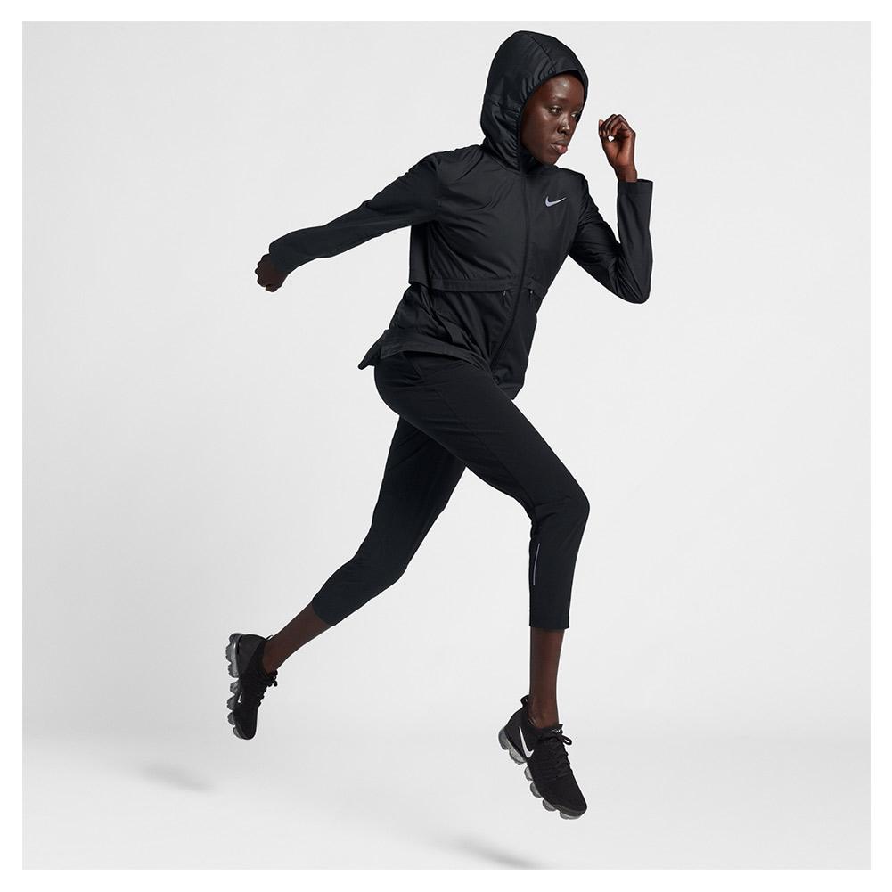 Nike Women's Essential Packable Running Rain Jacket in Black