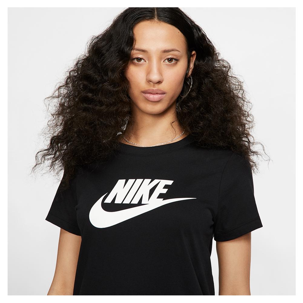 Nike Women's Sportswear Essential T-Shirt