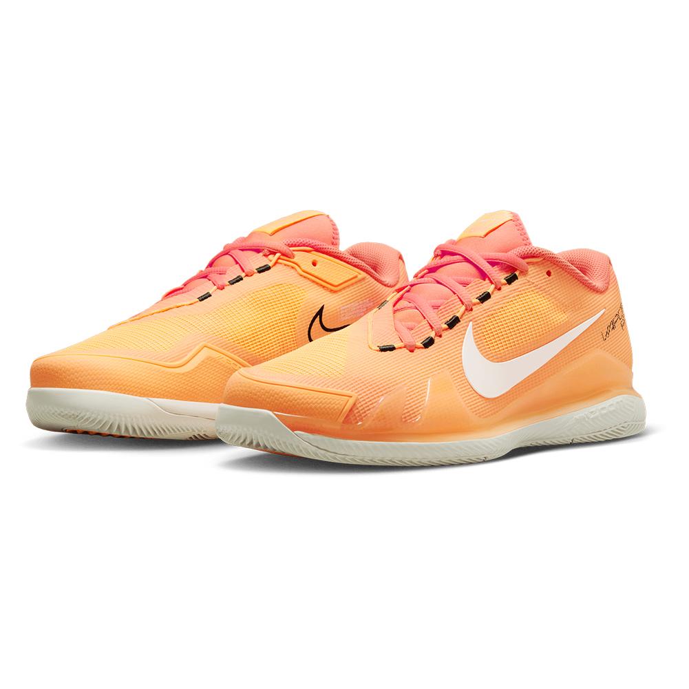 NikeCourt Men`s Air Zoom Vapor Pro Tennis Shoes Peach Cream and White